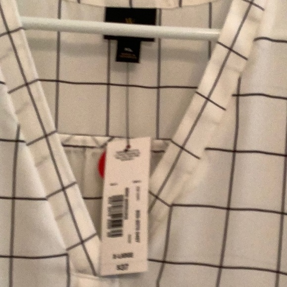 😊Long black & white tunic , V-neck, ties at the end of the 3/4 sleeves. XL - Picture 2 of 2